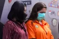 Penampilan DJ Chantal Dewi Berbaju Tahanan Usai Terciduk Kasus Narkoba