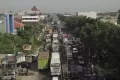 Ribuan Kendaraan Terjebak Kemacetan Panjang di Jalan Raya Cikampek
