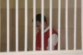 Adam Deni Peluk Sang Ibu Usai Dituntut 8 Tahun Penjara