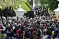 Sri Lanka Mencekam, Lautan Demonstran Serbu Kantor Perdana Menteri Sri Lanka