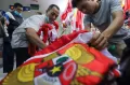Jelang HUT RI Ke-77, Penjual Bendera Merah Putih di Pasar Senen Laris Manis