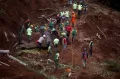 Pencarian 39 Korban Tertimbun Longsor Gempa Cianjur