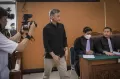 Tangis Anak Hendra Kurniawan Usai Hakim Vonis 3 Tahun Penjara Ayahnya