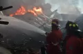 Kebakaran Hebat Hanguskan Pabrik Pengolahan Plastik di Bantargebang