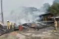 Kebakaran Lapak Barang Bekas di Jakarta Timur