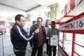 Partai Perindo Kembali Bagikan Gerobak ke Pedagang di Penjaringan dan Tanjung Priok