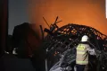 Museum Nasional Kebakaran, Petugas Damkar Berjuang Padamkan Api
