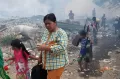 Kebakaran Lapak Barang Bekas dan Rumah Semi Permanen di Bintara Jaya Bekasi