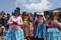Pasokan Air Menipis, Warga Bolivia Berkumpul di Bendungan untuk Berdoa Meminta Hujan