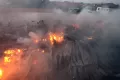 Kebakaran Hanguskan Pabrik Lilin di Surabaya