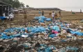 Sampah Plastik Berserakan di TPI Padang