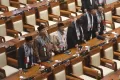 Dukung Palestina, Anggota DPR Kenakan Syal saat Rapat Paripurna