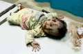 Ketegaran Anak-anak Palestina Menahan Sakit Akibat Serangan Udara Israel di Khan Younis