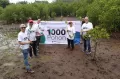 Penanaman 1.000 Pohon di Mangrove Nguling Pasuruan
