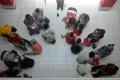 Momen Haru Ritual Basuh Kaki Orang Tua di Gang Pinggir Semarang
