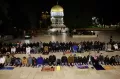 Potret Muslim di Yerusalem Laksanakan Salat Tarawih di Masjid Al Aqsa