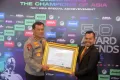 Kapolda Jateng Irjen Pol Ahmad Luthfi Dianugerahi Indonesia Most Inspiring and Valuable Figure 2024