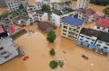 Penampakan Cina Dikepung Banjir