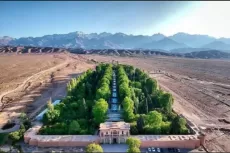 Mengintip Keindahan Taman Shazdeh di Iran, Dijuluki Berlian Hijau di Tengah Gurun