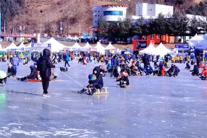 Mengenal Hwacheon Sancheoneo Ice Festival, Wisata Musim Dingin di Korea Selatan