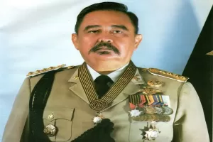 Mantan Kapolri Ini Berani Tolak Gagasan Jenderal TNI LB Moerdani
