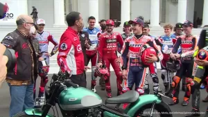 Di Istana, Jokowi Pamerkan Motor Custom Kesayangan kepada Marc Marquez