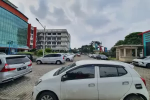 Parkir RSU Tangsel Dikelola Ormas dan Tak Masuk Retribusi, Wali Kota: Itu Pungli!