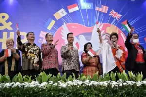 JIS Dijadikan Tempat Lawatan Obor Paskah 2022, Anies: Jakarta Rumah Semua