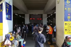 Cegah Penumpukan Penumpang di Manggarai, KAI Bakal Tambah Stasiun Transit