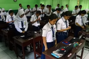 Pemerintah Dorong Sekolah Optimalkan PTM untuk Pulihkan Pendidikan Indonesia