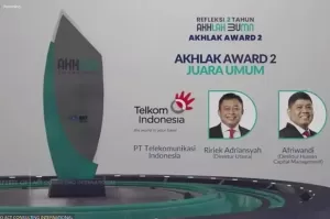 Berkomitmen Terapkan Core Values BUMN, Telkom Juara Umum pada AKHLAK Awards