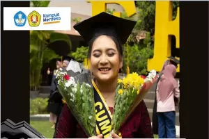 Cumlaude dan IPK 3,98, Michelle Jadi Wisudawan Terbaik UPN Veteran Yogyakarta