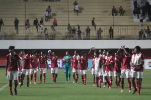 Boikot PSSI, Ultras Garuda Tetap Dukung Timnas Indonesia U-16 dari Luar Stadion