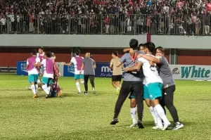 Bima Sakti Antar Timnas Indonesia Juara Piala AFF U-16, Luis Milla: Selamat!