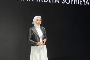 Usung Tema Jawara Betawi, Desainer Dina Mulya Sophieyadi Sabet Predikat Best Student