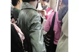 Pria yang Pernah Onani di KRL Kembali Terlihat di Stasiun Bekasi, Begini Respons KAI Commuter Line