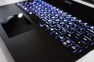 Begini Cara Menyalakan Lampu Keyboard Laptop Lenovo, Mudah Banget!