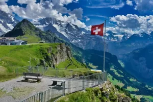 3 Orang Terkaya di Swiss, Nomor 2 Punya Ratusan Kapal