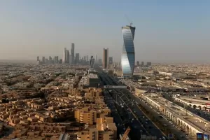 Gara-gara Lompatan Harga Minyak, Arab Saudi Cetak Surplus Perdana Hampir 1 Dekade