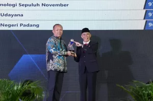 UIN Sunan Gunung Djati Bandung Raih Anugerah Badan Publik Informatif 2022