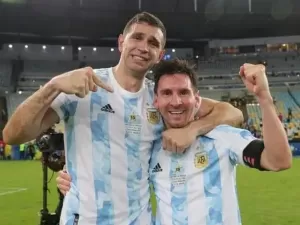 Lionel Messi Pensiun usai Piala Dunia 2022, Begini Kata Emiliano Martinez