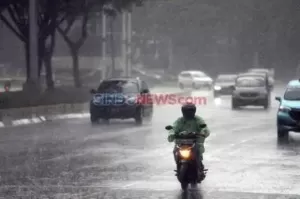 Waspada! Sebagian Jakarta Akan Diguyur Hujan Siang hingga Sore Hari