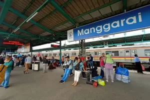 KAI Commuter Tambah 31 Feeder untuk Antisipasi Kepadatan di Stasiun Transit Manggarai