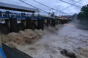 Bendung Katulampa Siaga 3, Warga Jakarta Waspada Banjir