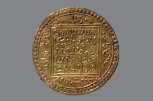 Harta Karun Bizantium Ditemukan Tak Sengaja, Ada Koin Emas Islam dan Anting Berlapis Permata