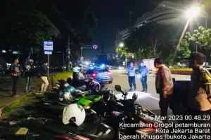 Jelang Ramadan, Polsek Tanjung Duren Gencarkan Patroli ke Titik Rawan Tawuran