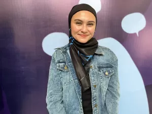 Karya Hijab dan Scarft Desainer Lokal Semakin Memukau, Zee Zee Shahab Apresiasi Hadirnya Faradi