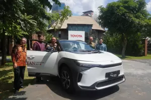 Toyota Sumbang 65 Unit Mobil Listrik Senilai Rp123 Miliar untuk KTT ASEAN 2023