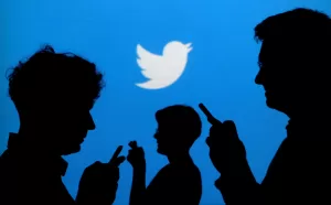 Centang Biru Twitter Kembali Secara Misterius, Bangkitkan Orang-orang yang Sudah Mati