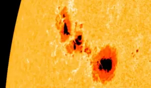 Bintik Raksasa Matahari Lepaskan Rentetan Letusan, Ada 9 Suar Besar Mengarah ke Bumi